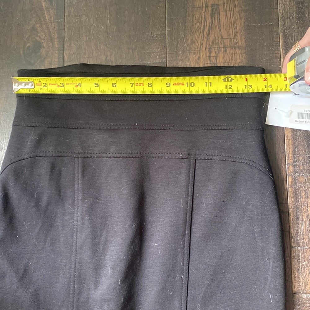 *SOON TO DONATE*
NWT Robert Rodriguez Pencil Skirt - Picture 7 of 12